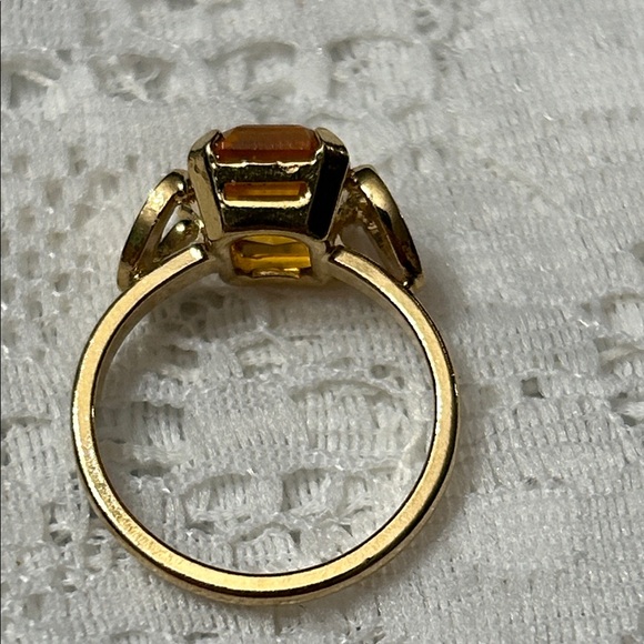 Gorgeous Gold Gemstone Ring - Picture 9 of 9